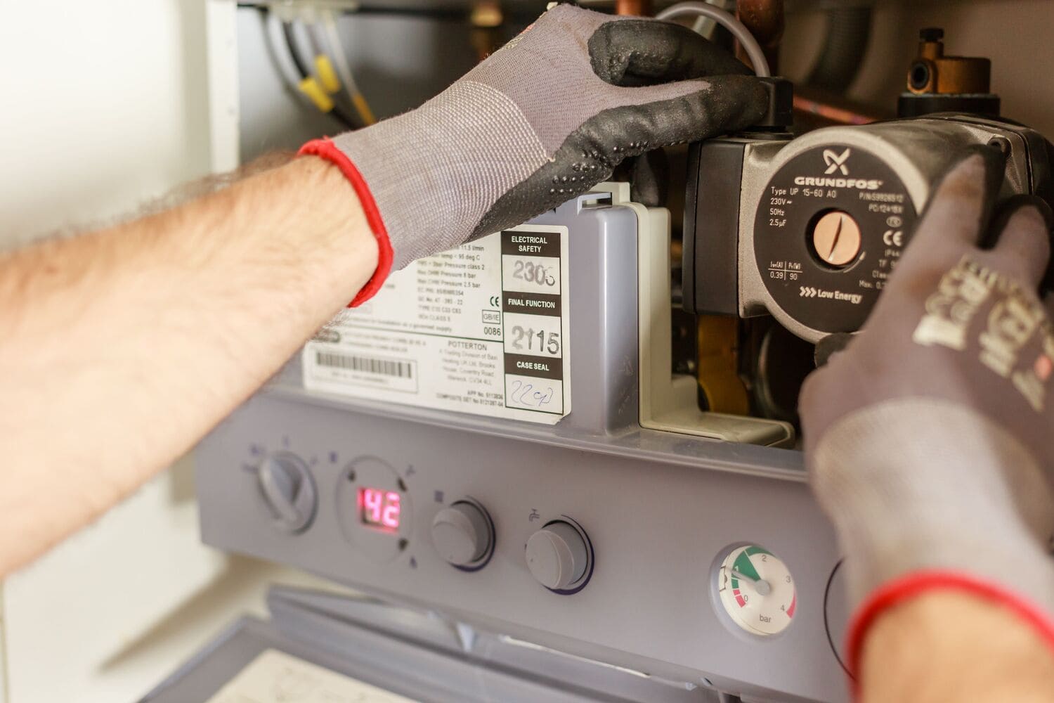 Pompe à chaleur ou chaudière quel système choisir pour respecter la RE2020